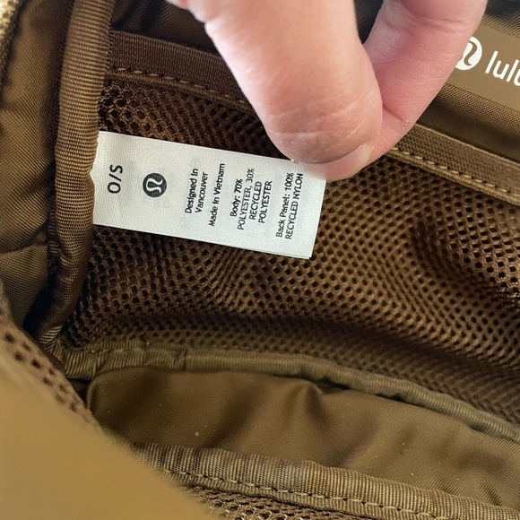 lululemon Everywhere Belt Bag *Fleece 1L Burnt Caramel - Picture 6 of 9